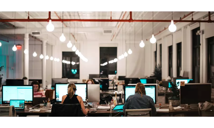 Recording Digital Business Trends in a Year of Momentous Shifts preview image